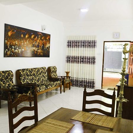 Yoho Travellers Residence Kandy Eksteriør bilde